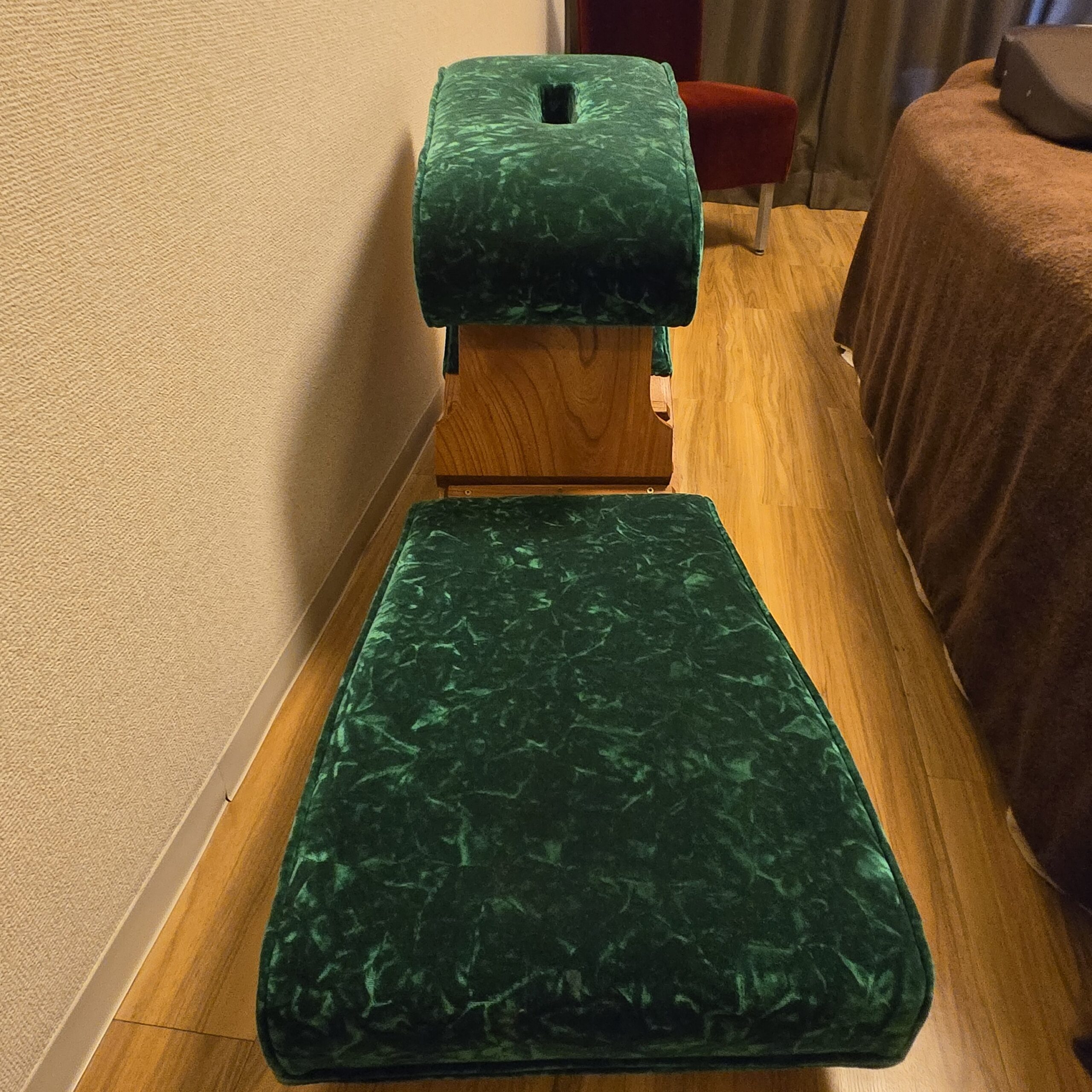 ニーチェスト テーブル